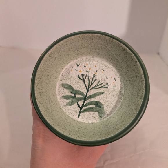 Yankee Candle Garden Flower Botanical Ceramic Tart Wax Melt Warmer - Picture 6 of 9